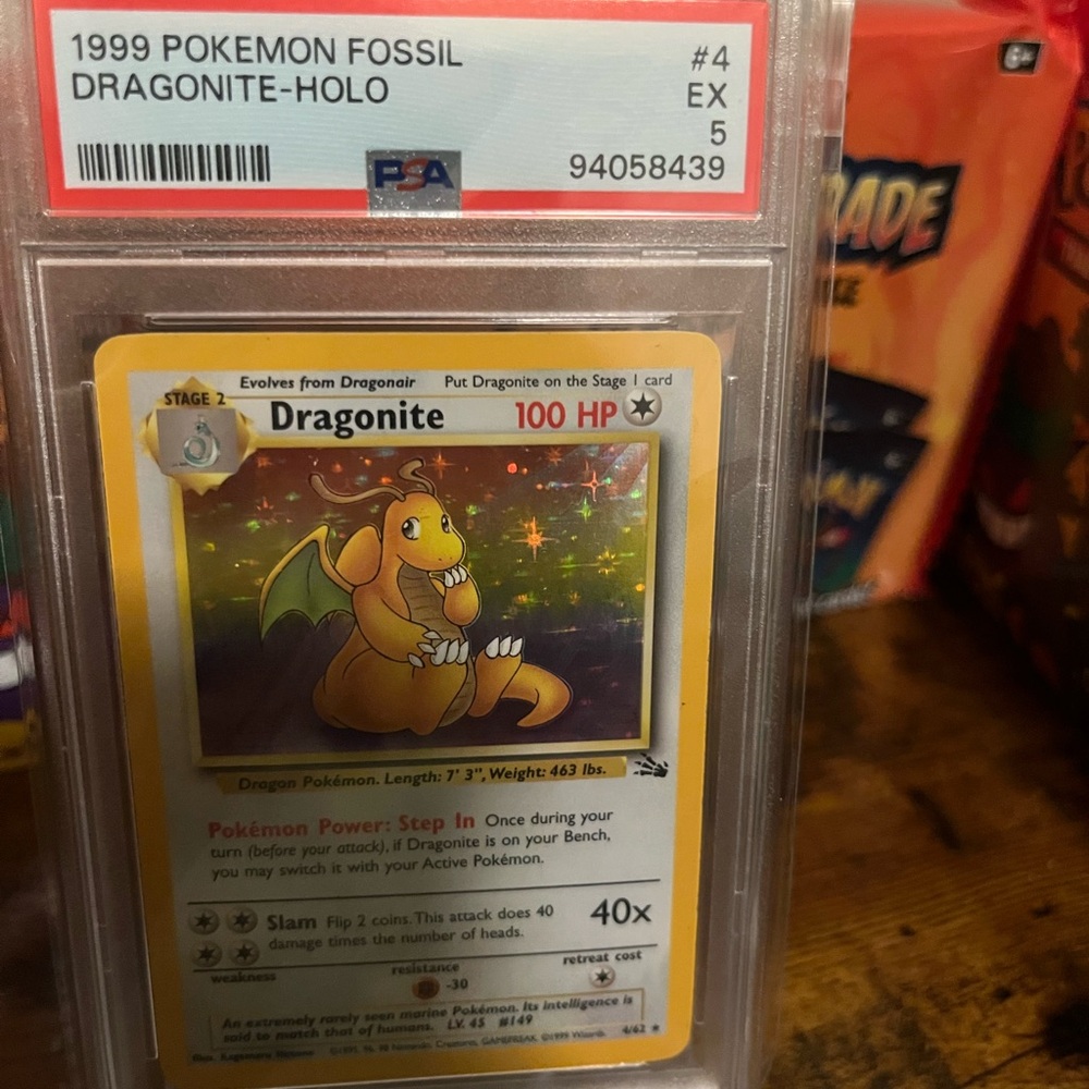 1999 Pokémon Fossil Dragonite Holo Card PSA 5